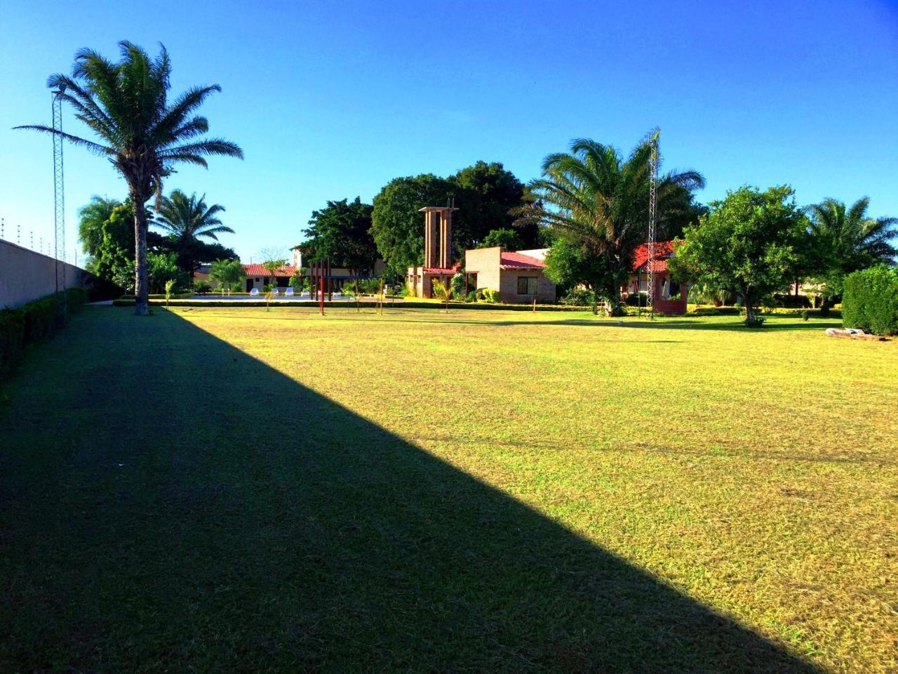 Los Jazmines Hotel Resort Warnes Εξωτερικό φωτογραφία